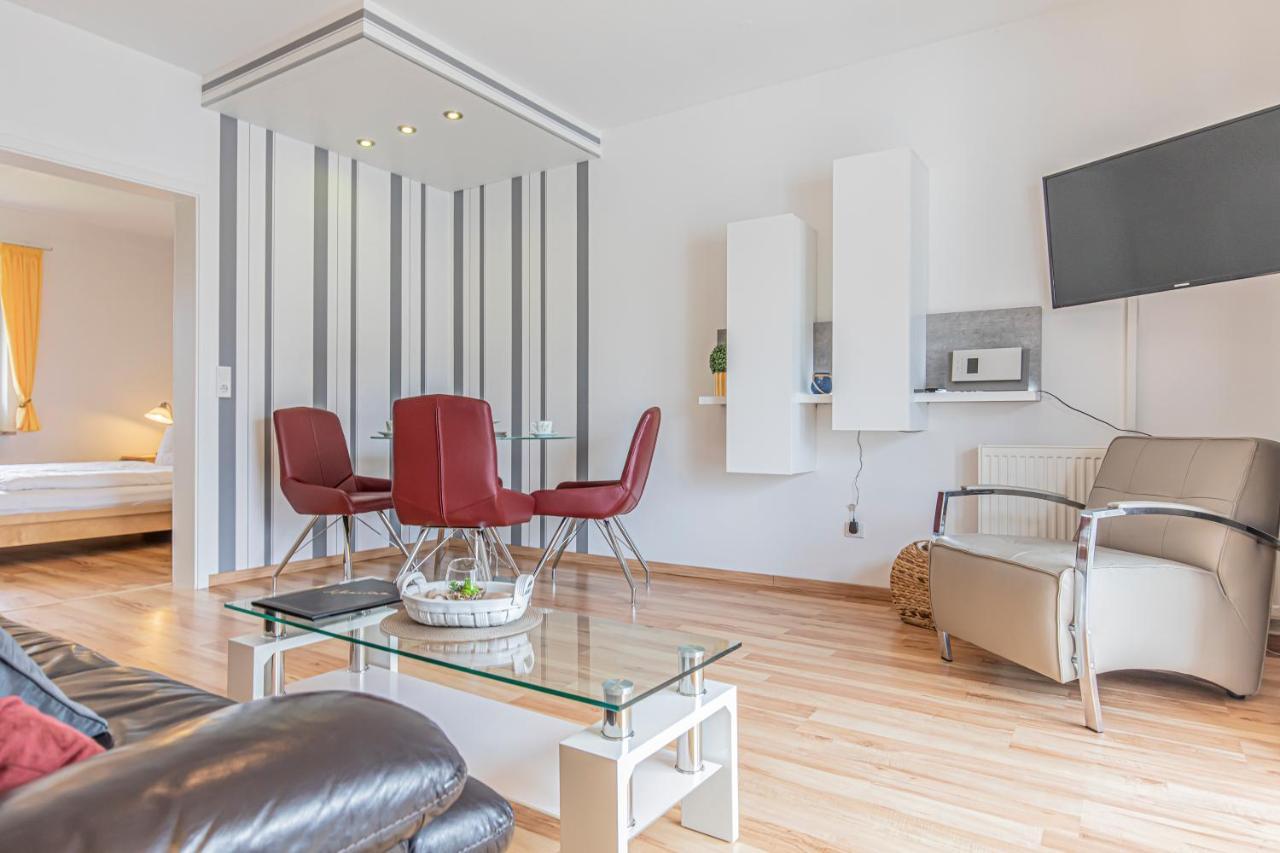 Nordic Hus Buesum Apartment Exterior photo